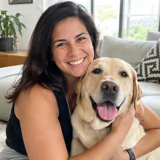 Ana Martins con su perro